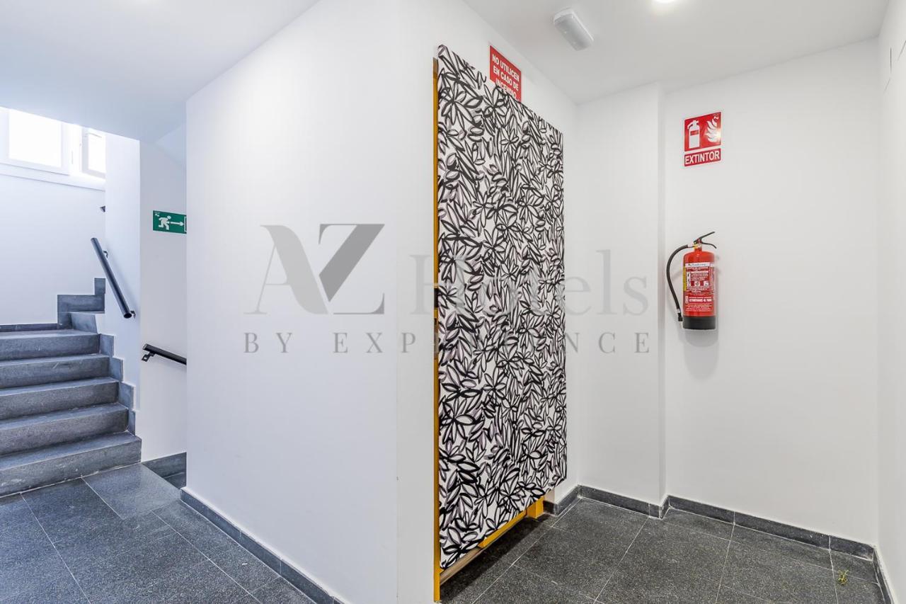 Ayz Villegas - Auto Check-In Property Мадрид Екстериор снимка