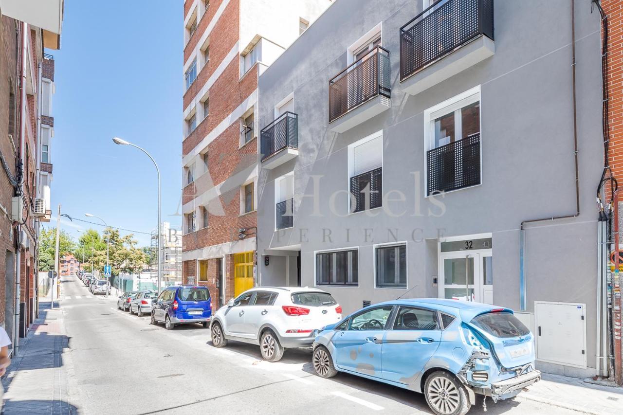 Ayz Villegas - Auto Check-In Property Мадрид Екстериор снимка